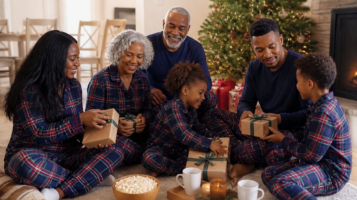 How to Host a Family Pajama Holiday Party